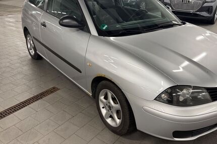 Seat Ibiza 149.800 km 1.590 &euro; München 81735
