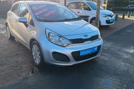 Kia Rio 38.837 km 7.290 &euro; Löningen 49624