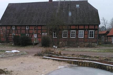 Haus Langenhagen Brink - 4 Zimmer, 100 m&sup2;, 888&euro; | Angebot:25384734