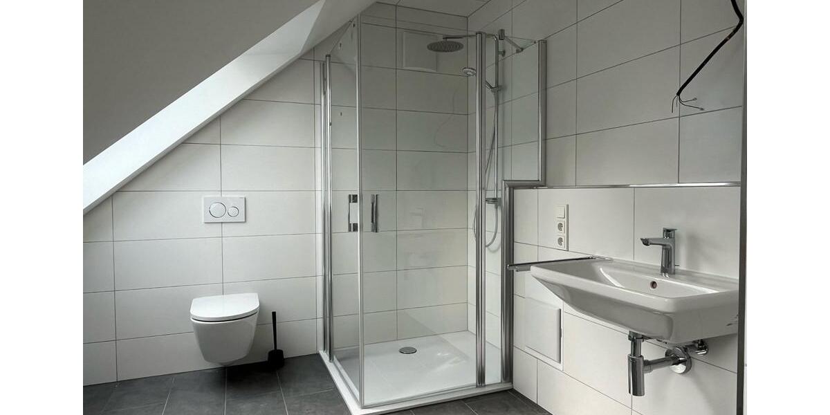 Einfamilienhaus Böblingen Dagersheim - 2.5 Zimmer, 93 m&sup2;, 1.700&euro; | Angebot:26267556