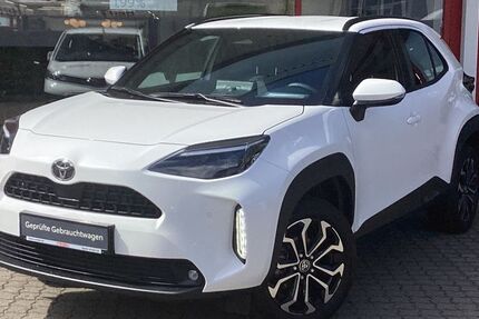 Toyota Yaris Cross 8.839 km 26.480 &euro; Augsburg-Lechhausen 86165
