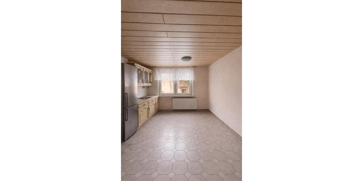 Einfamilienhaus Eisfeld - 11 Zimmer, 195 m&sup2;, 115.000&euro; | Angebot:26215593