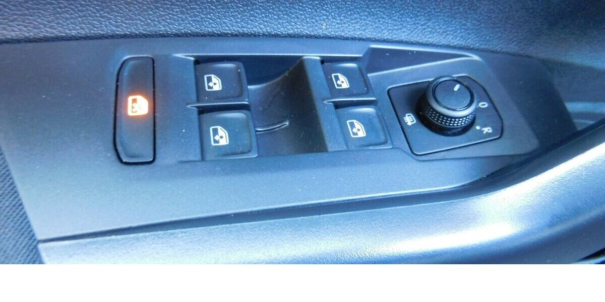 VW Taigo 1.0 TSI BMT Klima Radio 28.300 km 15.690 &euro; Vordorf 38533