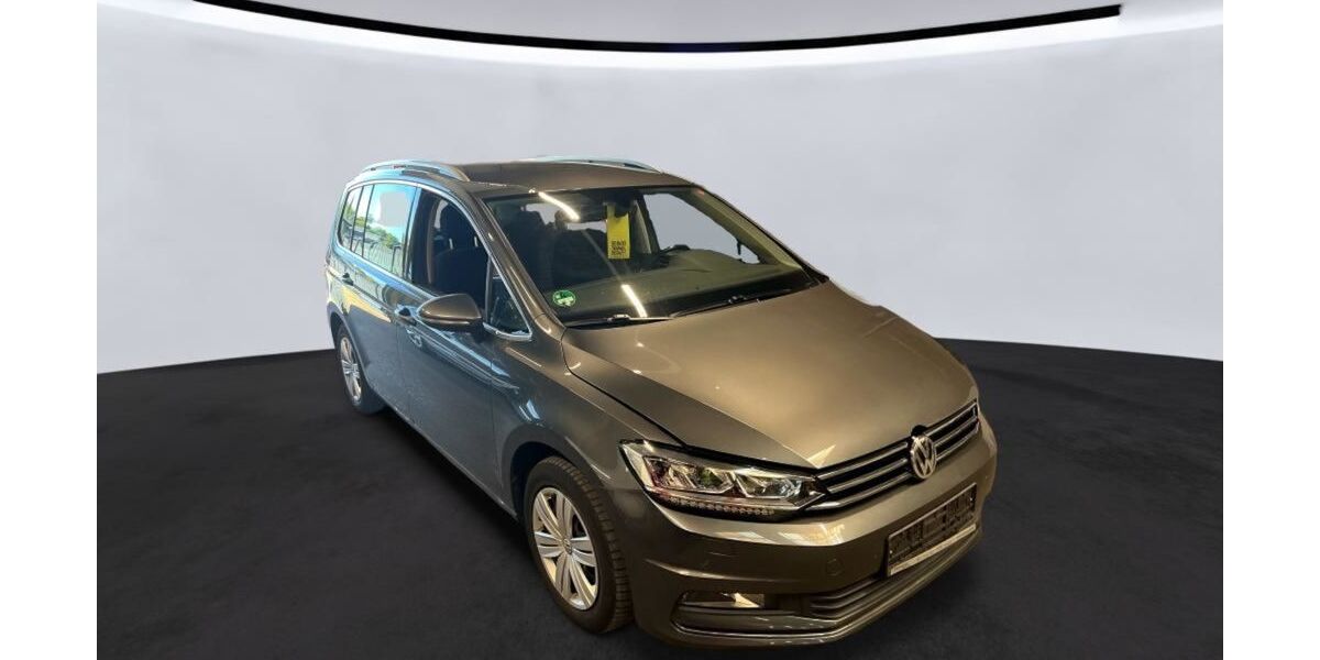 VW Touran 143.060 km 13.950 &euro; Schöppenstedt 38170