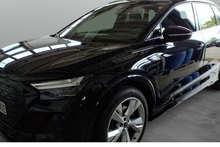 Audi Q4 e-tron 22.500 km 29.680 € Würzburg 97076