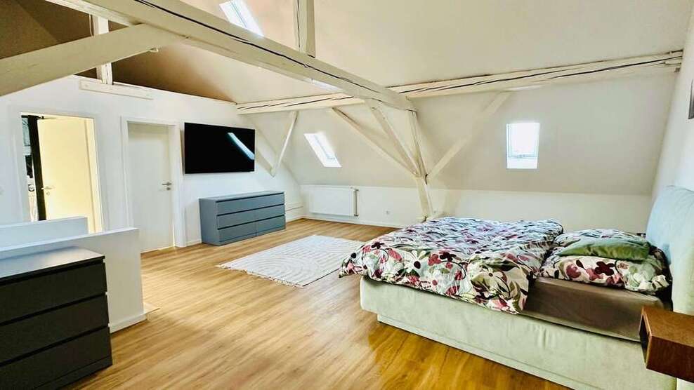Haus zum Mieten in Grünstadt-Sausenheim 1.660 € 180 m²