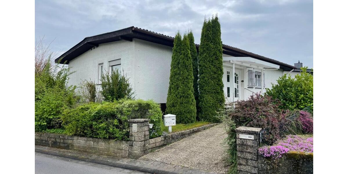 Einfamilienhaus Linden - 7 Zimmer, 200 m&sup2;, 650.000&euro; | Angebot:25883843