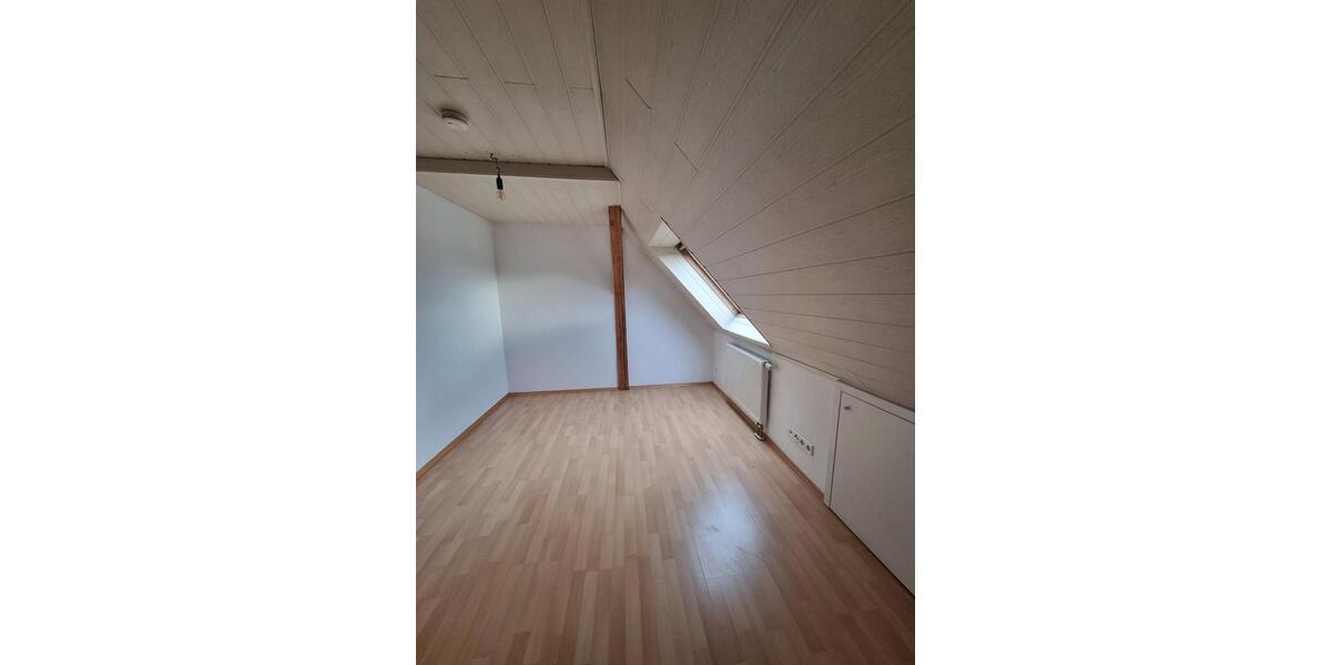 Dachgeschoßwohnung Erlenbach - 3.5 Zimmer, 75 m&sup2;, 309.000&euro; | Angebot:24455160