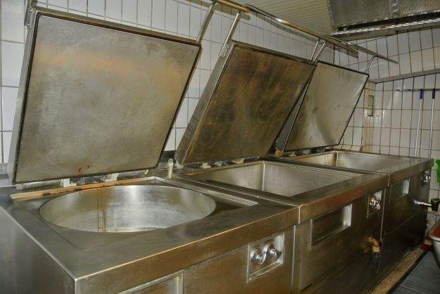 Mülheim-Mitte Einkaufspassage- Ladenlokal ehemaliger Lebensmittelbetrieb mit Untergeschossen als Lagerflächen