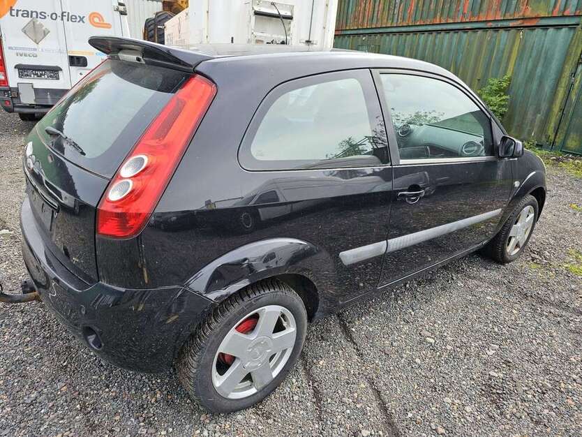Ford Fiesta 200.000 km 499 € Delmenhorst 27751