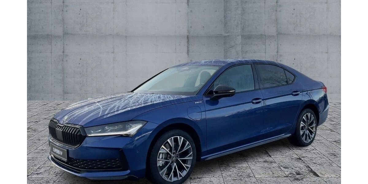 Skoda Superb 9.500 km 44.970 &euro; Bamberg 96052