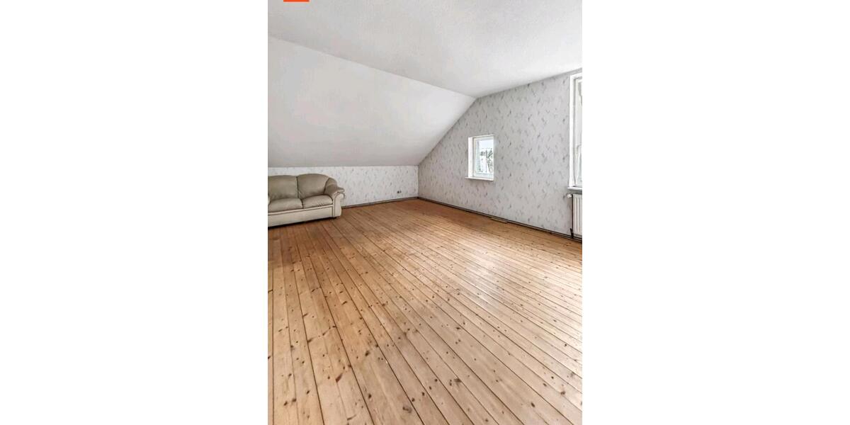 Einfamilienhaus Lorup - 11 Zimmer, 240 m&sup2;, 179.000&euro; | Angebot:26683147