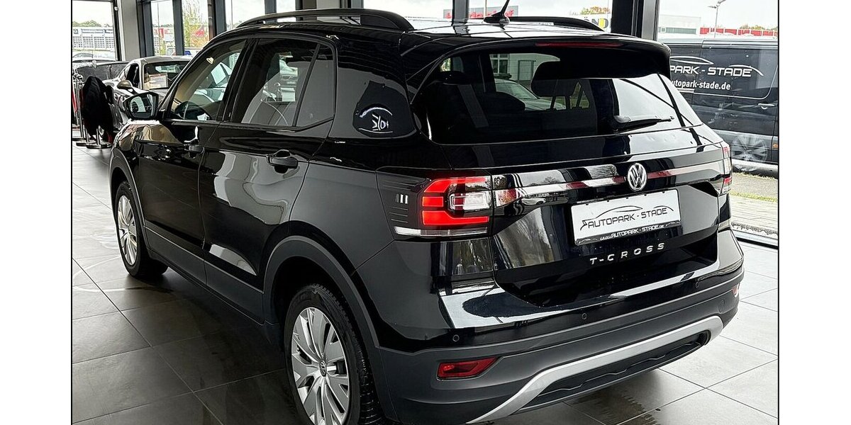 VW T-Cross Life DSG LED ACC Tempo Navi HAGEL 60.000 km 14.790 &euro; Stade 21682
