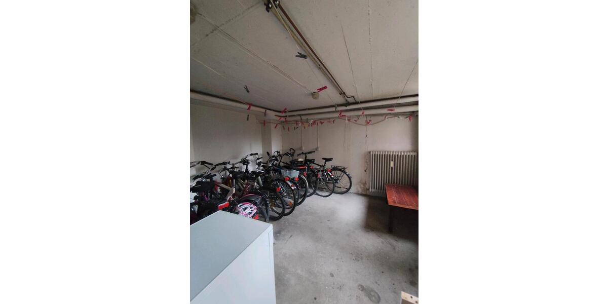 Dachgeschoßwohnung Bremen Findorff - 2 Zimmer, 75 m&sup2;, 600&euro; | Angebot:25405233