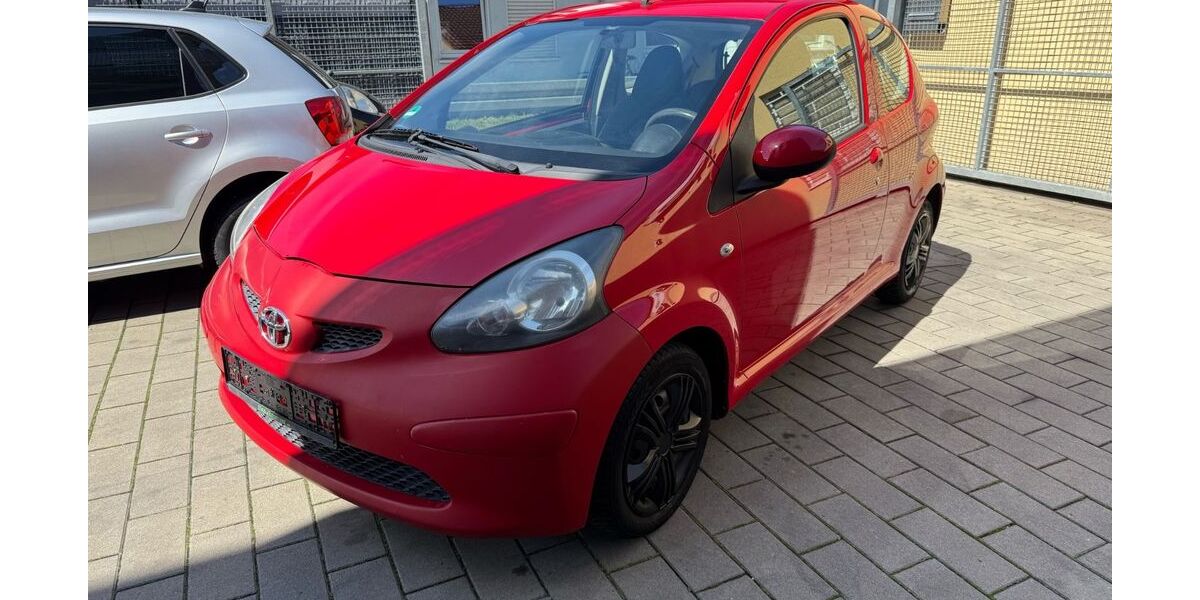 Toyota Aygo (X) 177.000 km 1.299 &euro; Malsch 76316
