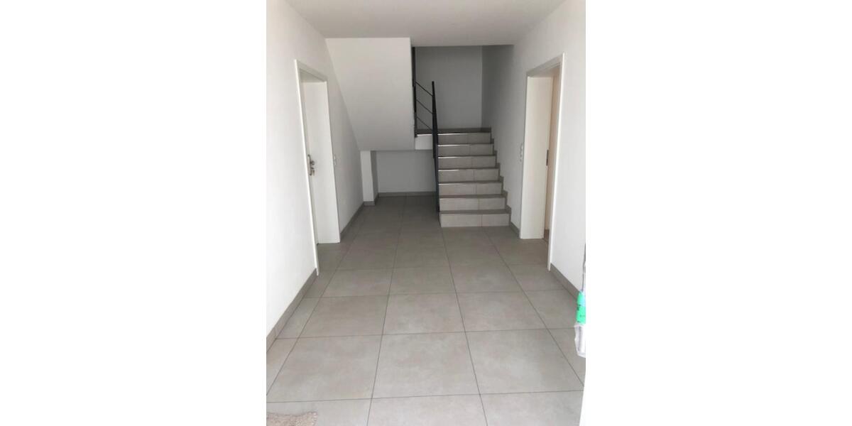 Erdgeschoßwohnung Stockelsdorf - 3 Zimmer, 105 m&sup2;, 1.680&euro; | Angebot:25942304