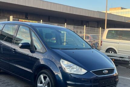 Ford Galaxy 246.556 km 2.399 &euro; Nürnberg 90439