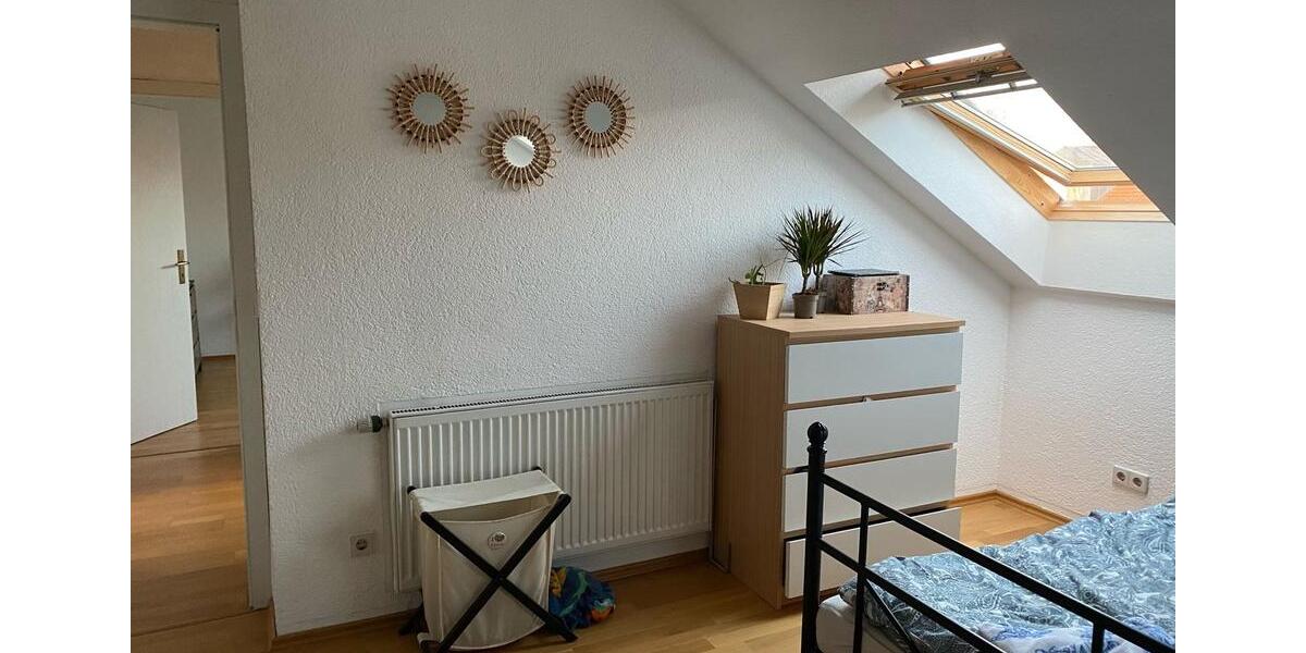 Dachgeschoßwohnung Niederwerrn - 3 Zimmer, 75 m&sup2;, 208.000&euro; | Angebot:26511735