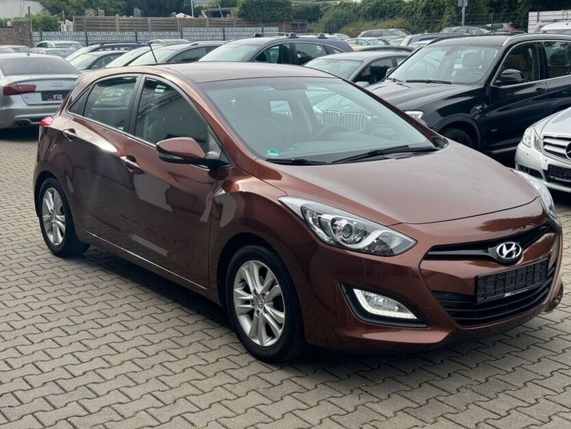 i30