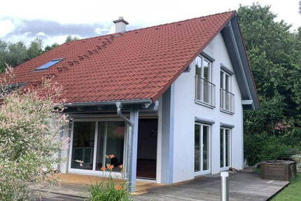 Möbliert: Stilvoll eingerichtetes Einfamilienhaus in Greifenberg a. Ammersee