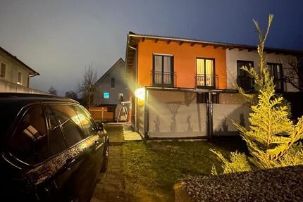 Haus Neutraubling - 5 Zimmer, 107 m&sup2;, 729.000&euro; | Angebot:27055041