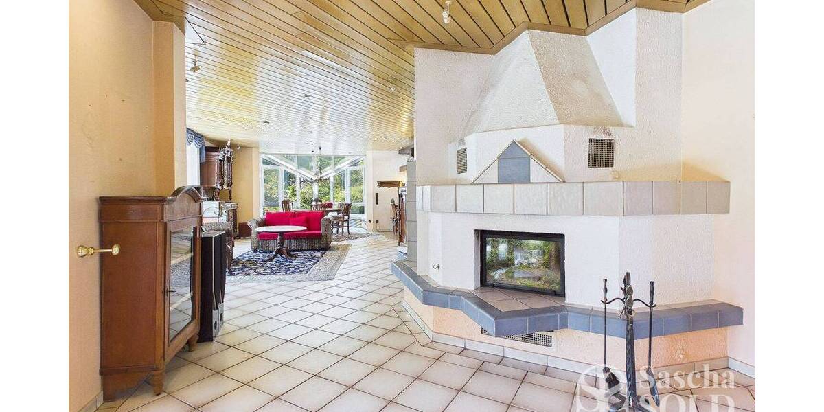 Großzügiges Anwesen in ruhiger Waldrandlage - Pool, Sauna, Wintergarten, Balkon u. Doppelgarage - Einfamilienhaus Spiesen-Elversberg Elversberg | Angebot:26178654