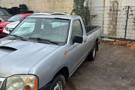 Nissan Pick Up 283.125 km 3.390 &euro; Hamburg 20537