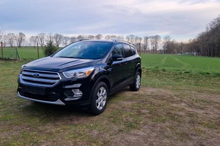 Ford Kuga 173.000 km 5.999 &euro; Neuruppin 16816