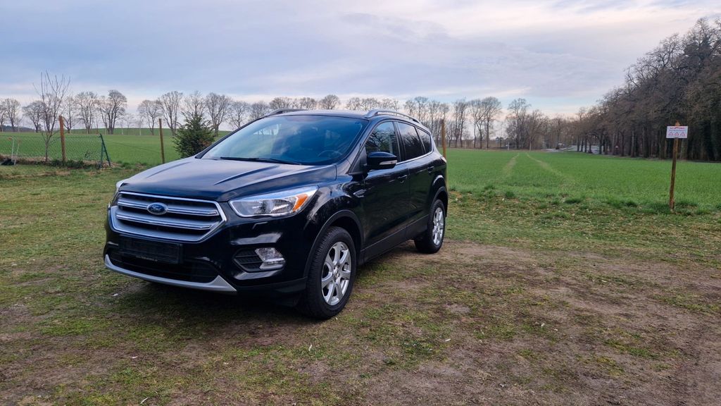 Ford Kuga 173.000 km 5.999 &euro; Neuruppin 16816