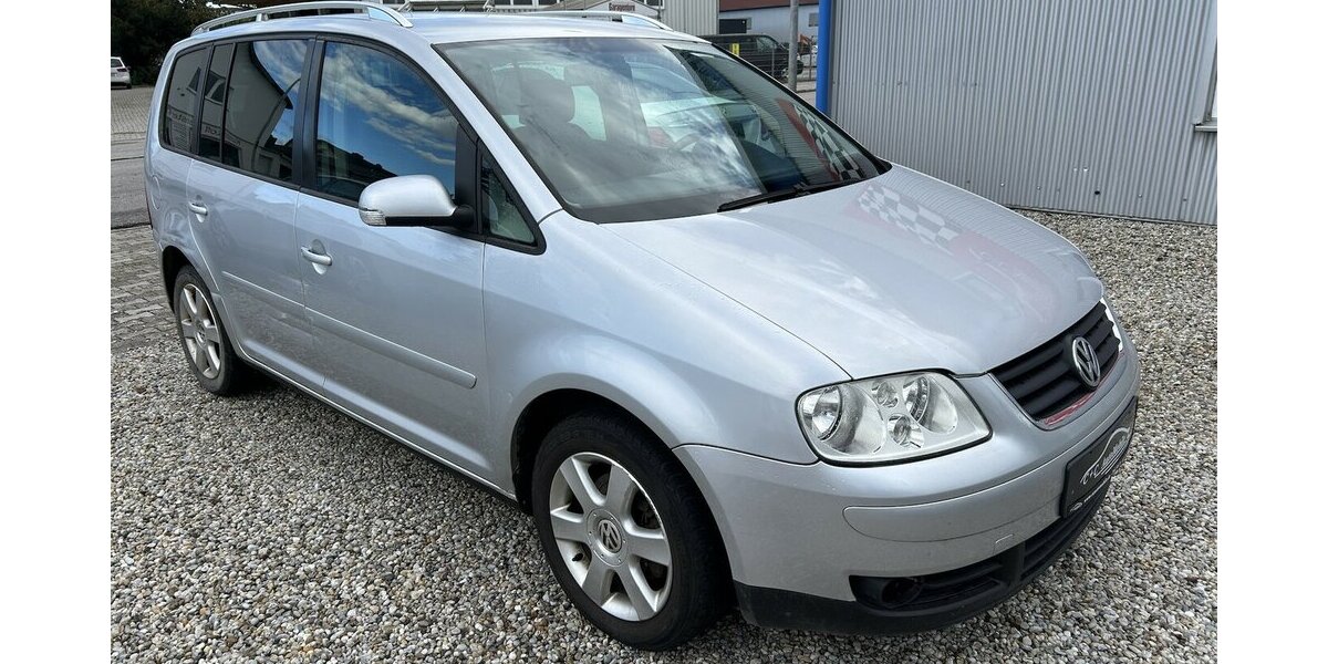VW Touran 2.0 TDI Highline 7-Sitzer Tempomat AHK 220.000 km 2.000 &euro; Altdorf 84032