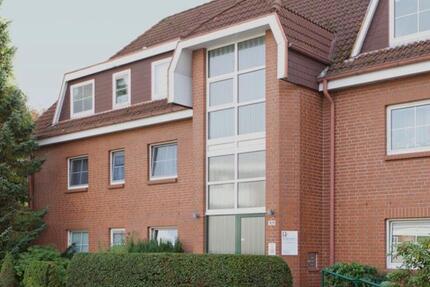 Courtagefrei: Helle 4 - Zimmer-Wohnung mitten in Pinneberg. 4 zimmer