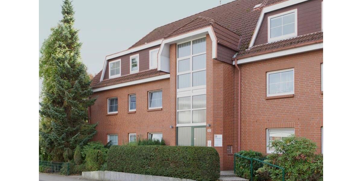 Courtagefrei: Helle 4 - Zimmer-Wohnung mitten in Pinneberg. 4 zimmer