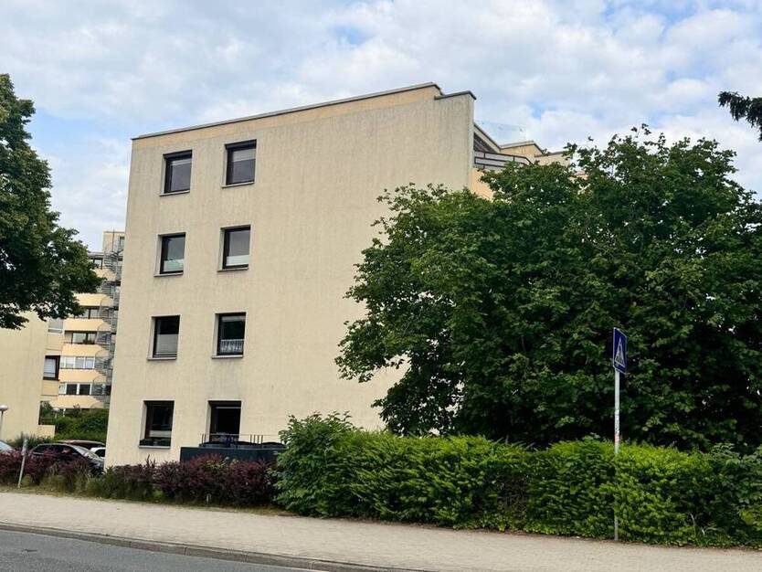 4,5-Zi.-Eigentumswohnung mit gr. Balkon und Pkw-Außenstellplatz in Bad Schwartau (Mühlenteich)