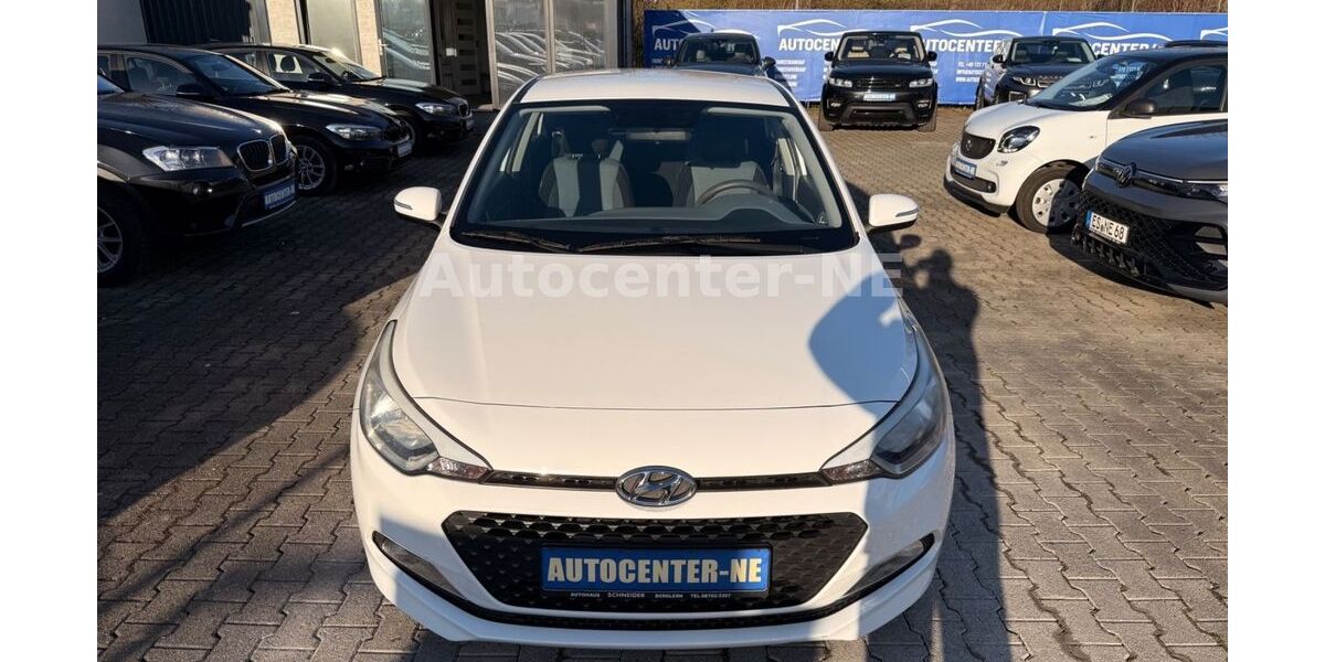 Hyundai i20 77.800 km 7.900 &euro; Kirchheim Unter Teck 73230