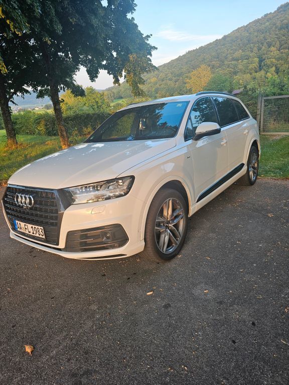 Q7
