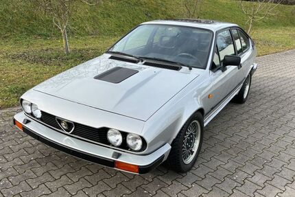 Alfa Romeo GTV