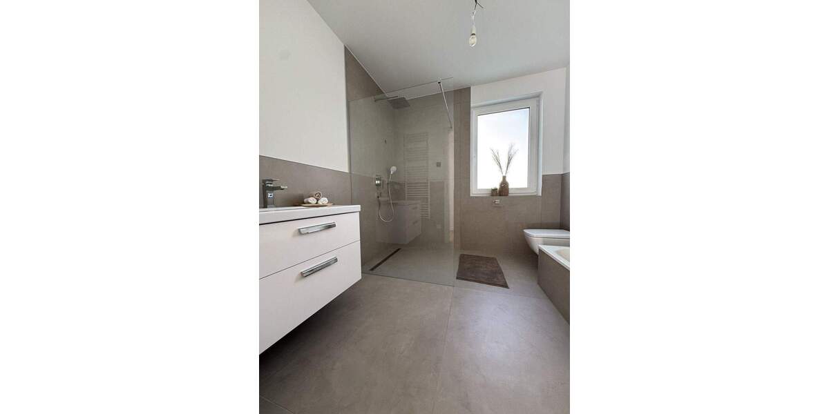 Etagenwohnung Hameln Innenstadt - 3 Zimmer, 90 m&sup2;, 319.900&euro; | Angebot:25731210