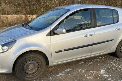 Renault Clio 71.000 km 3.800 &euro; Straubenhardt 75334