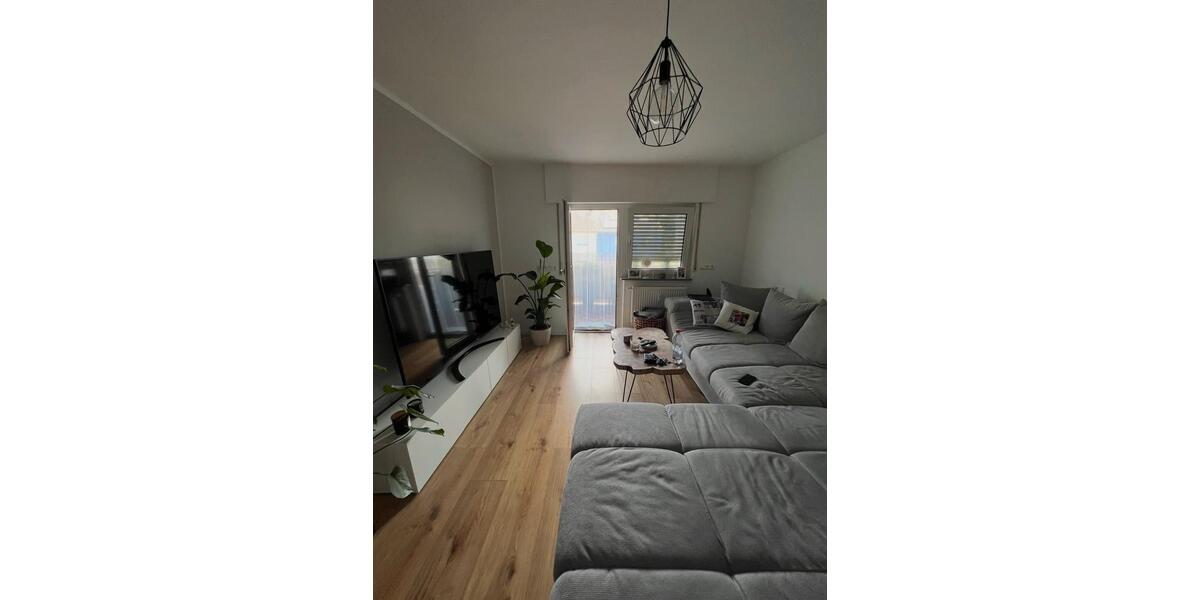 Etagenwohnung Ketsch - 2 Zimmer, 65 m&sup2;, 1.050&euro; | Angebot:25017415