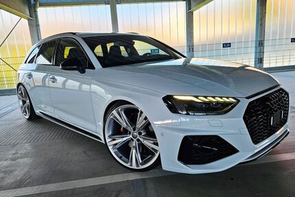 Audi RS4 49.000 km 60.900 &euro; Kessin 18196