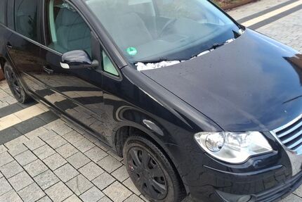 VW Touran 285.000 km 1.899 &euro; zella-mehlis 98544