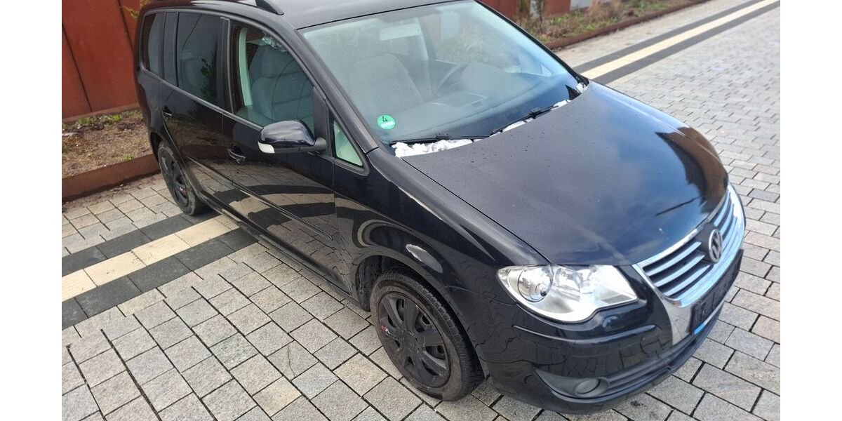 VW Touran 285.000 km 1.899 &euro; zella-mehlis 98544