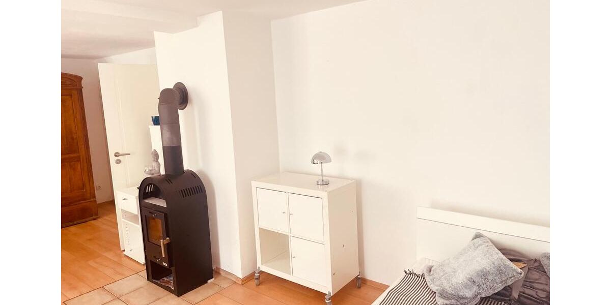 1 Zimmer in WG (möbliert) 30 zimmer