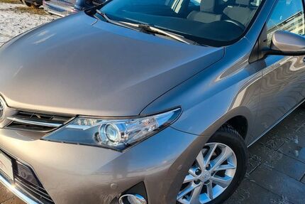 Toyota Auris 47.492 km 10.900 &euro; Aschaffenburg 63741