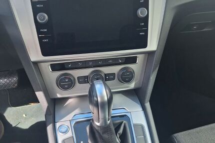 VW Passat 72.000 km 28.000 &euro; Wörth am Rhein 76744