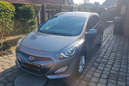 Hyundai i30 57.050 km 10.699 &euro; Schortens 26419