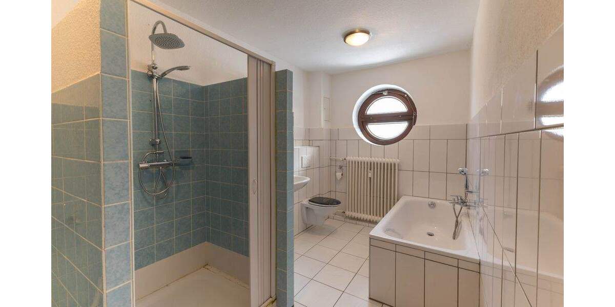 Mehrfamilienhaus, Wohnhaus Krempel - 7 Zimmer, 210 m&sup2;, 298.000&euro; | Angebot:26903888