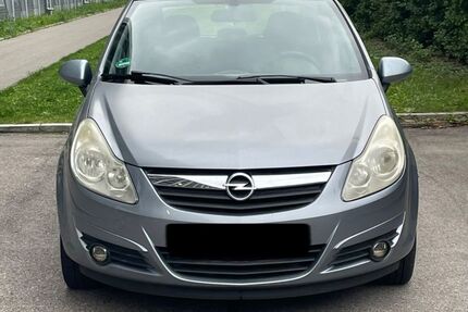 Opel Corsa 148.062 km 950 &euro; München 81243