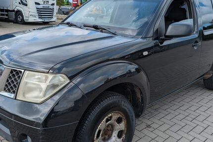 Nissan Pathfinder 309.758 km 2.499 &euro; Gnoien 17179