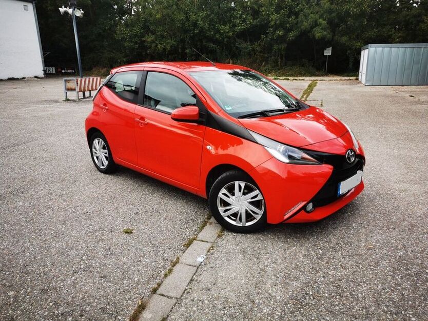 Aygo (X)